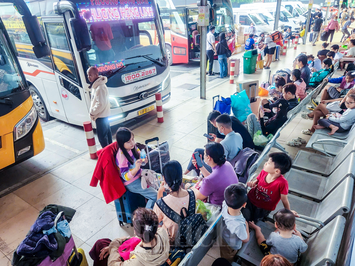 Đặt vé xe lễ 30/4-1/5/2026